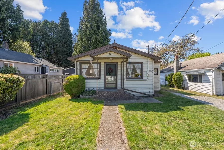 12215 44th AVE S, Tukwila, WA 98178