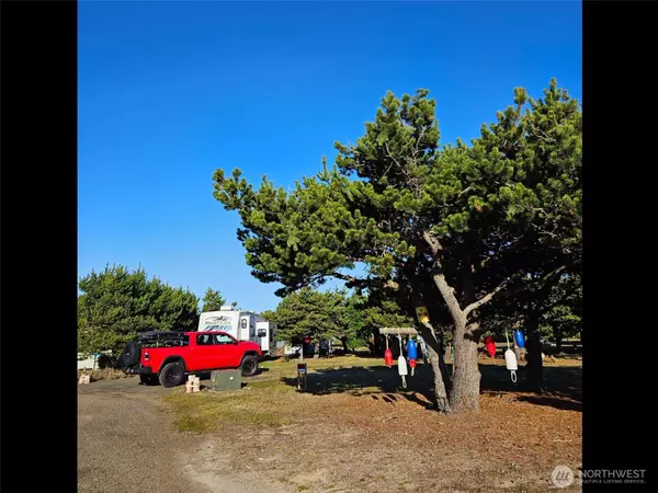 707 347th PL, Ocean Park, WA 98640