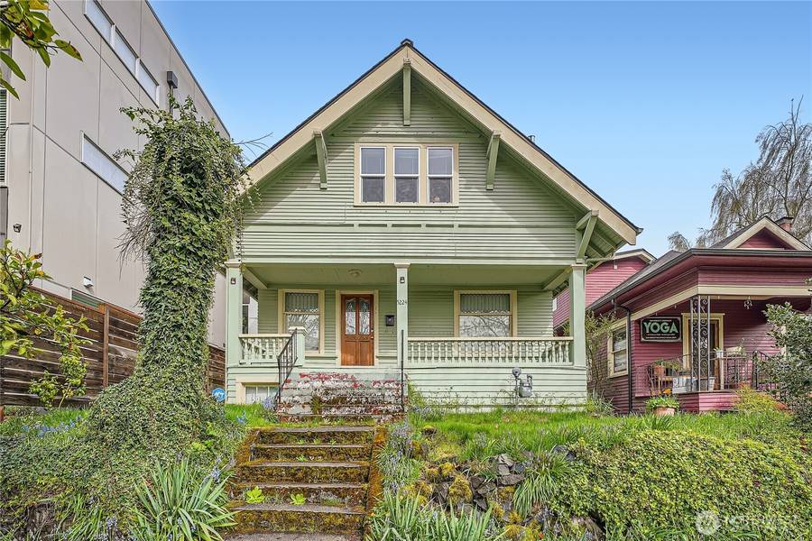5224 12th AVE NE, Seattle, WA 98105