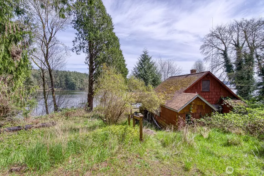 12115 112th ST NW, Gig Harbor, WA 98329