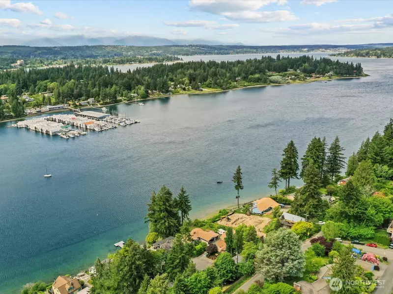 2540 E Phinney Bay PL, Bremerton, WA 98312