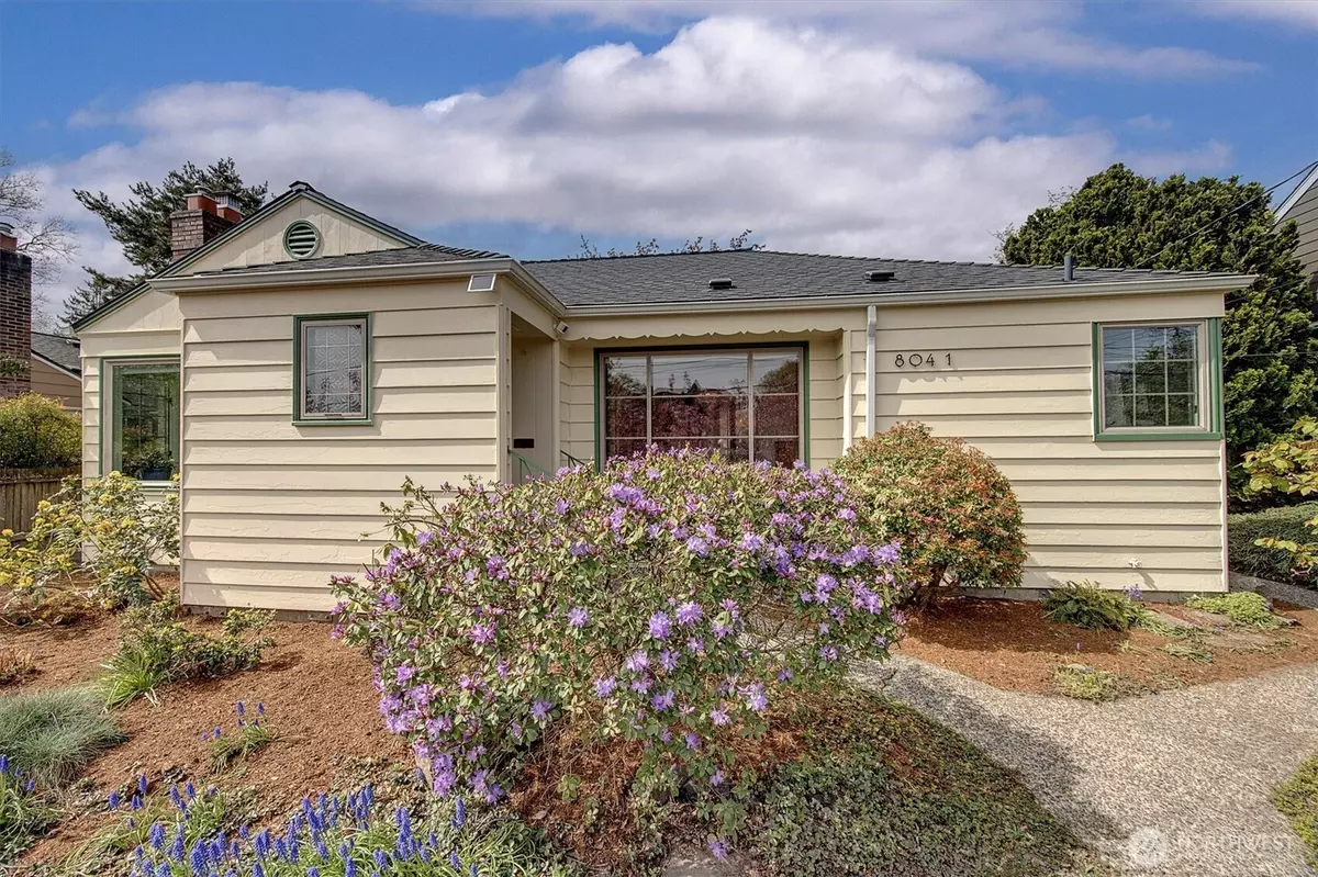 Seattle, WA 98115,8041 18th AVE NE