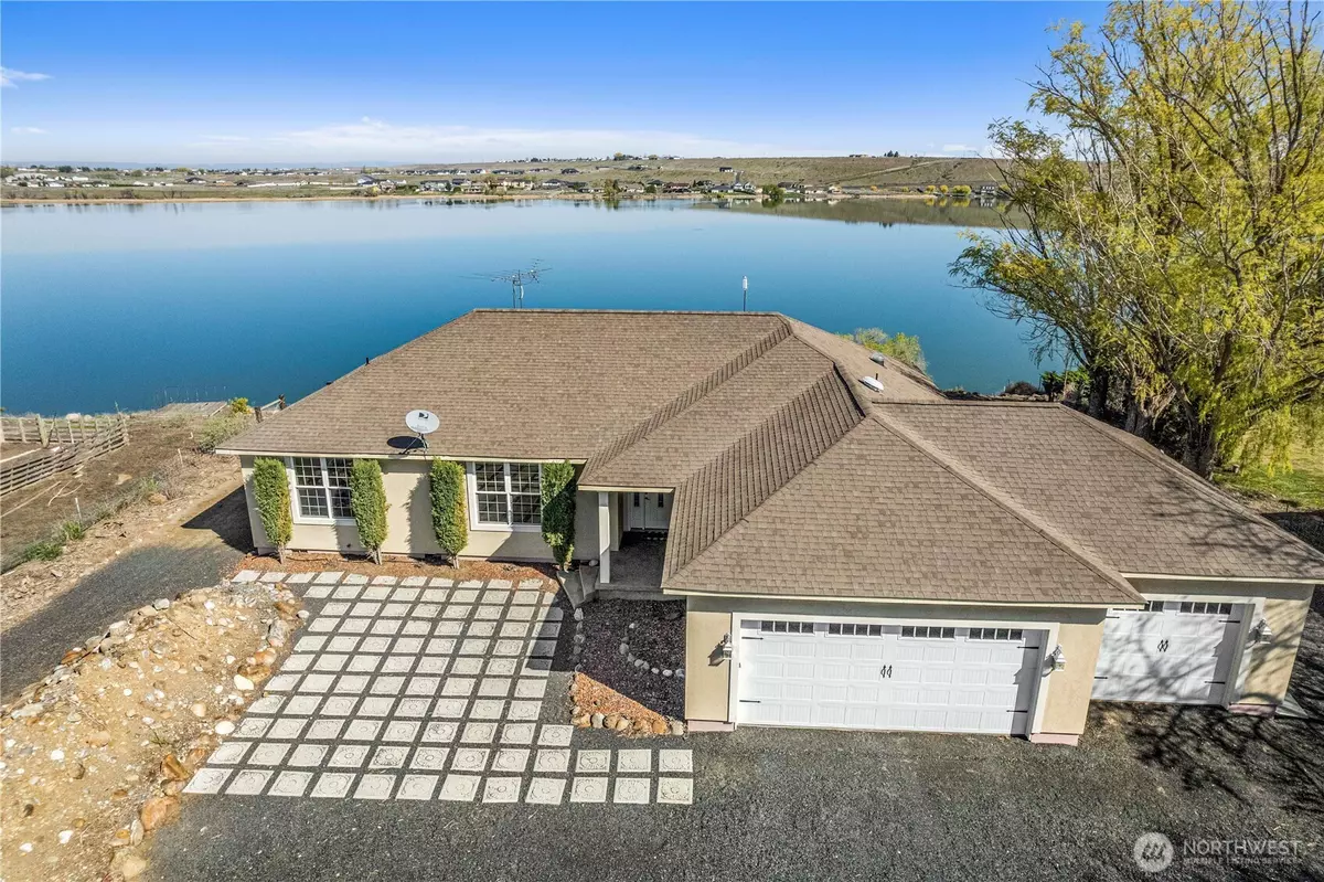 Moses Lake, WA 98837,5738 Panorama DR NE