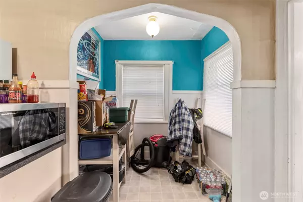 Auburn, WA 98002,311 R ST NE