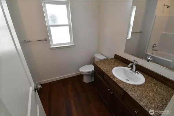 Friday Harbor, WA 98250,24 Finnegan WAY