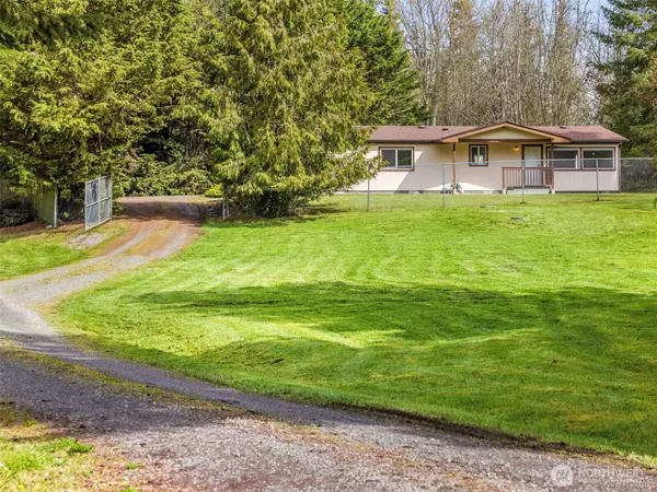 242 Winterhaven DR, Port Angeles, WA 98362