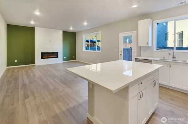 Tacoma, WA 98446,18218 37th AVE E