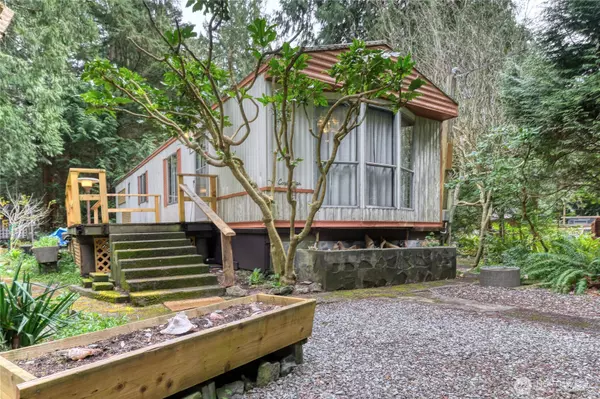 174 Burns WAY, Point Roberts, WA 98281