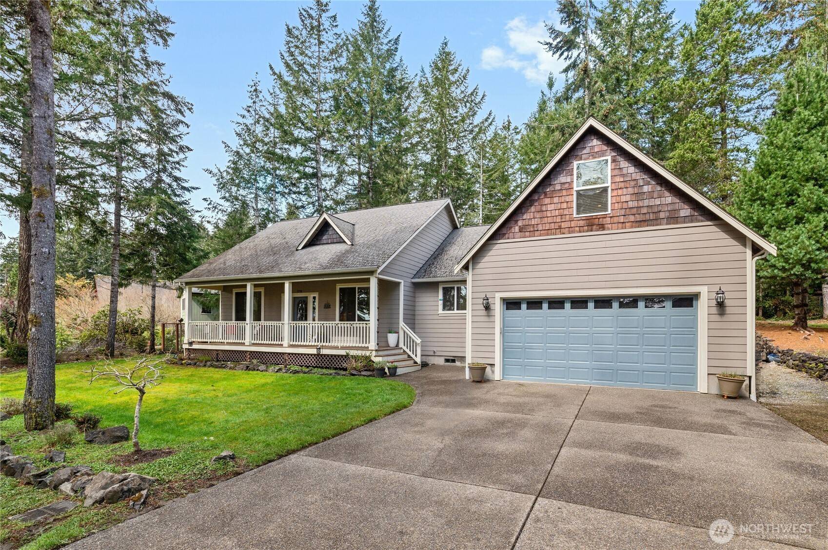 270 E Michelle DR, Union, WA 98592