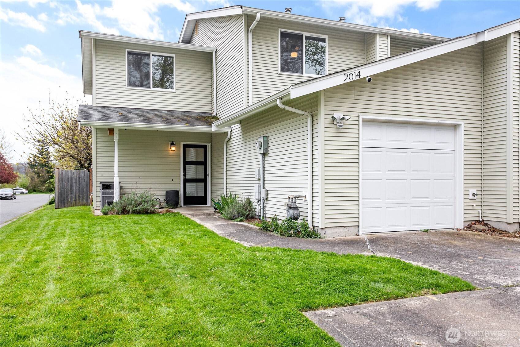 2014 E Illinois ST, Bellingham, WA 98226