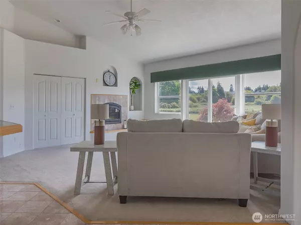 Sequim, WA 98382,41 Kula LN