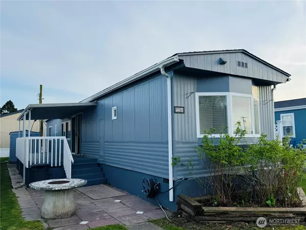 Blaine, WA 98230,8080 Harborview RD #F56
