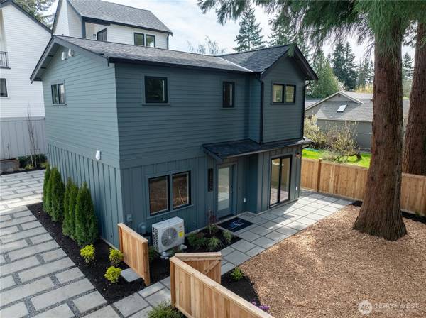 13542 39th AVE NE #C, Seattle, WA 98125