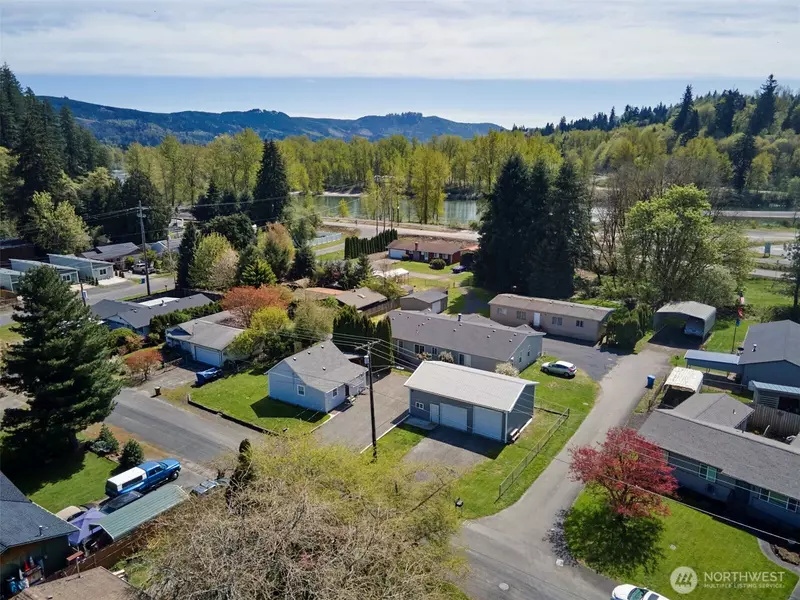 341 Michner ST, Castle Rock, WA 98611