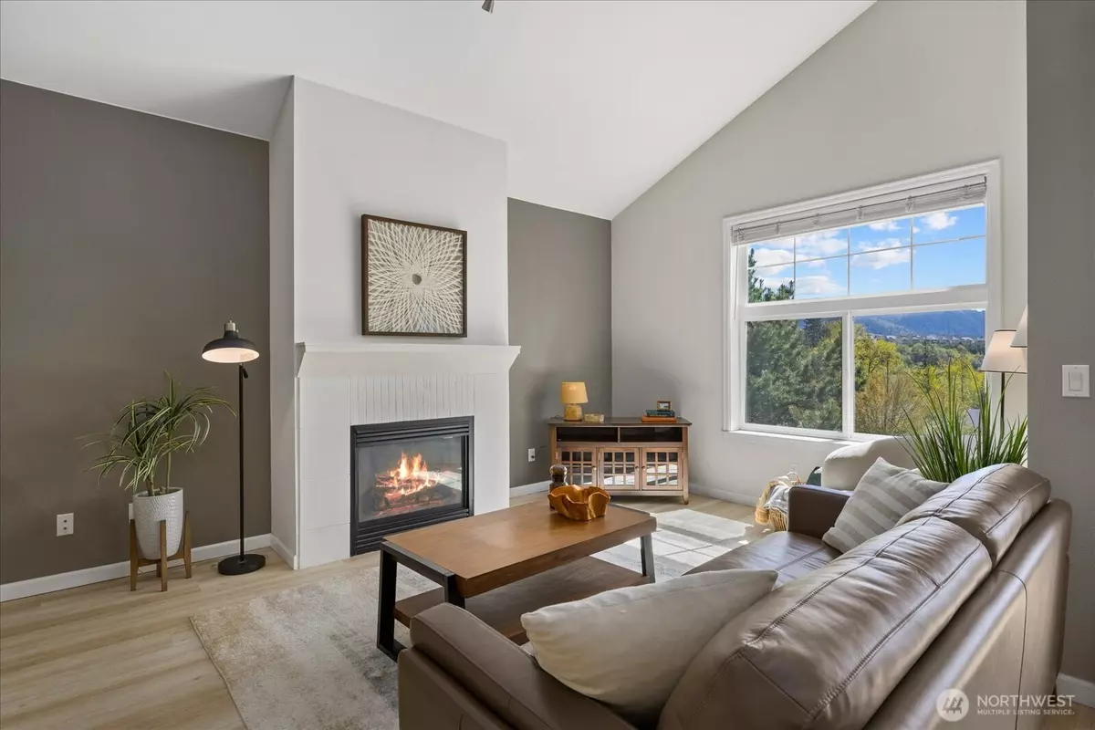 Issaquah, WA 98029,23420 SE Black Nugget RD #C301