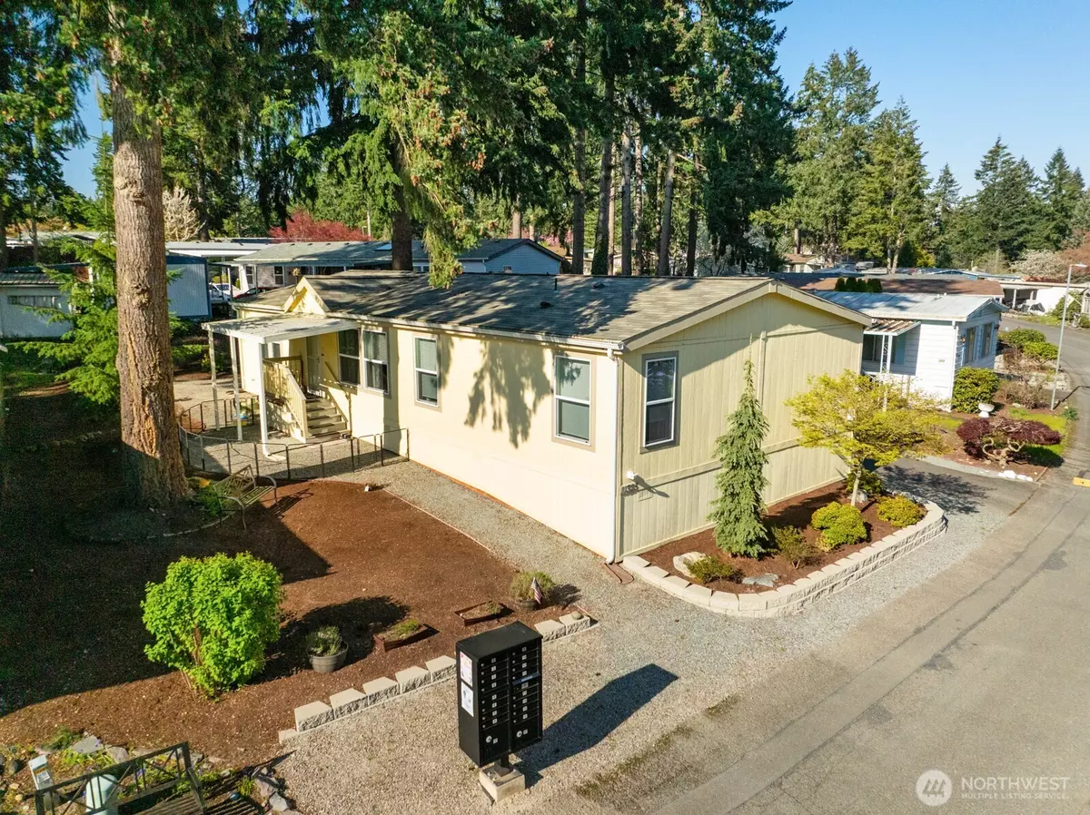 Puyallup, WA 98374,11325 126th ST E #229