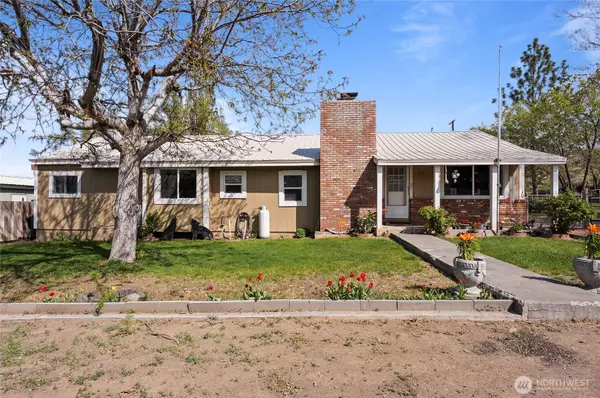 730 2nd AVE NE, Soap Lake, WA 98851