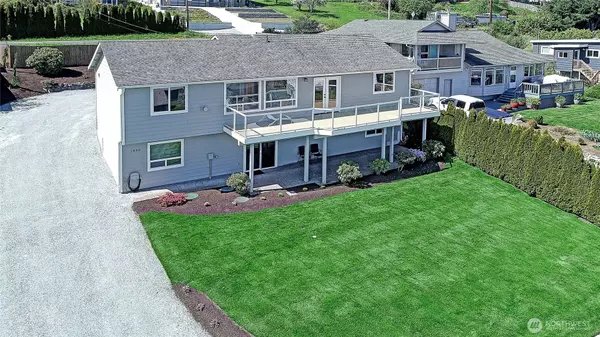 1440 Country Club DR, Camano Island, WA 98282