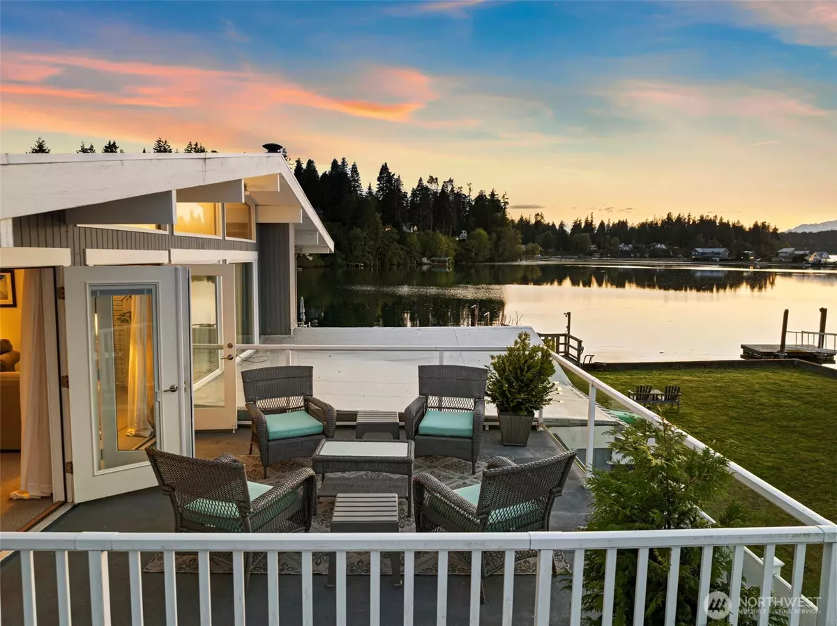 Bainbridge Island, WA 98110,15665 Point Monroe DR NE