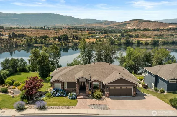 2840 Mikayla LN, East Wenatchee, WA 98802