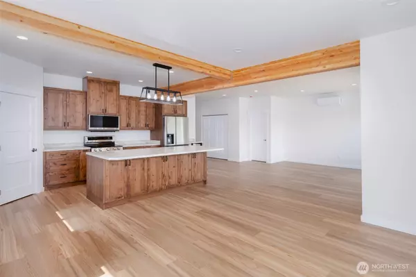 Omak, WA 98841,660 Dewberry AVE E #6