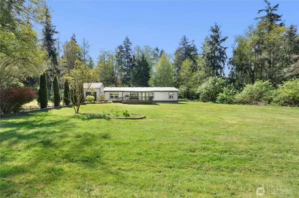 Oak Harbor, WA 98277,685 Tidewater RD