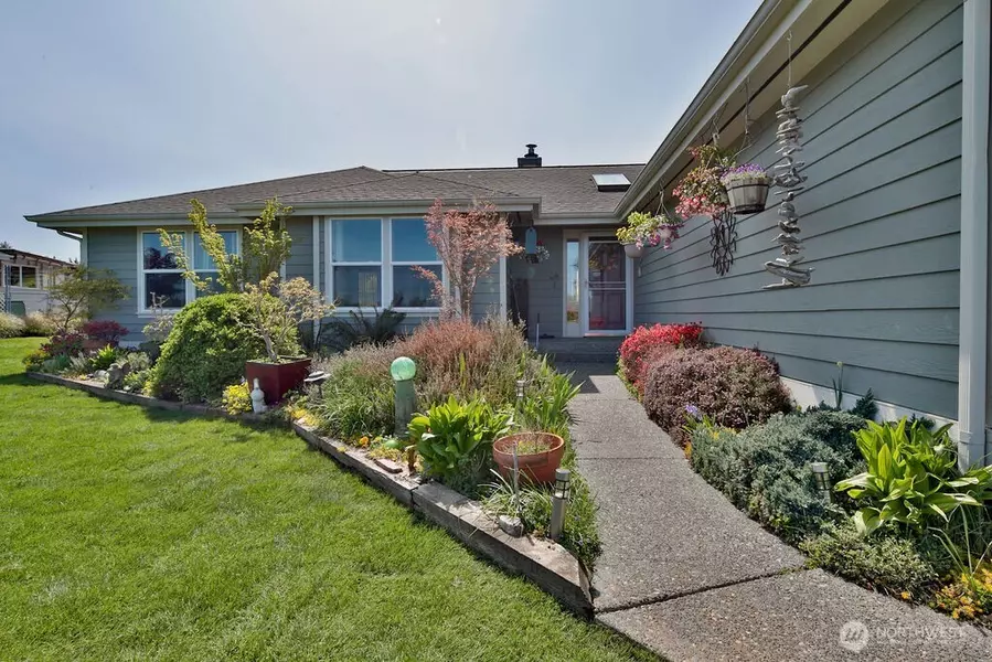 101 Bay View ST, Sequim, WA 98382