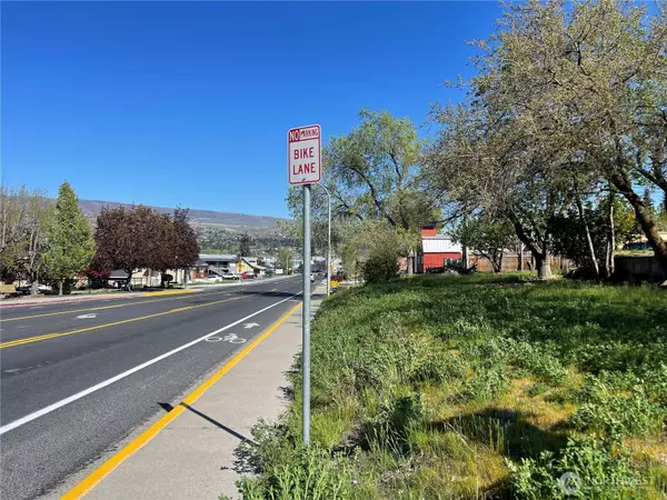 Wenatchee, WA 98801,409 N Franklin AVE
