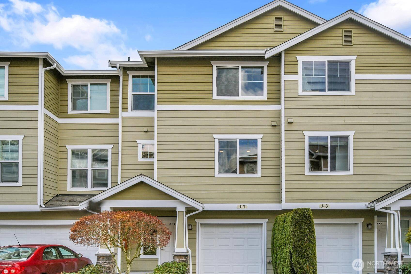 15 164th ST SW #J2, Bothell, WA 98012