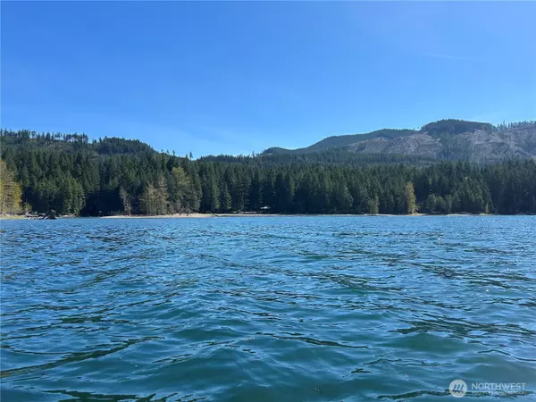 Hoodsport, WA 98548,81 N Duckabush DR E