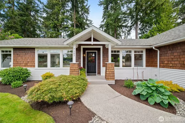 7107 180th ST SW, Edmonds, WA 98026