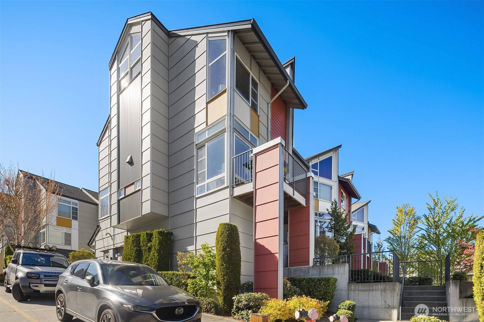 15180 NE 81st WAY #101, Redmond, WA 98052