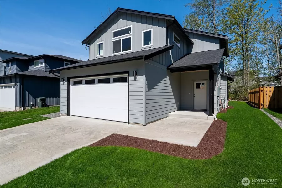 2850 Sandwood LN, Blaine, WA 98230