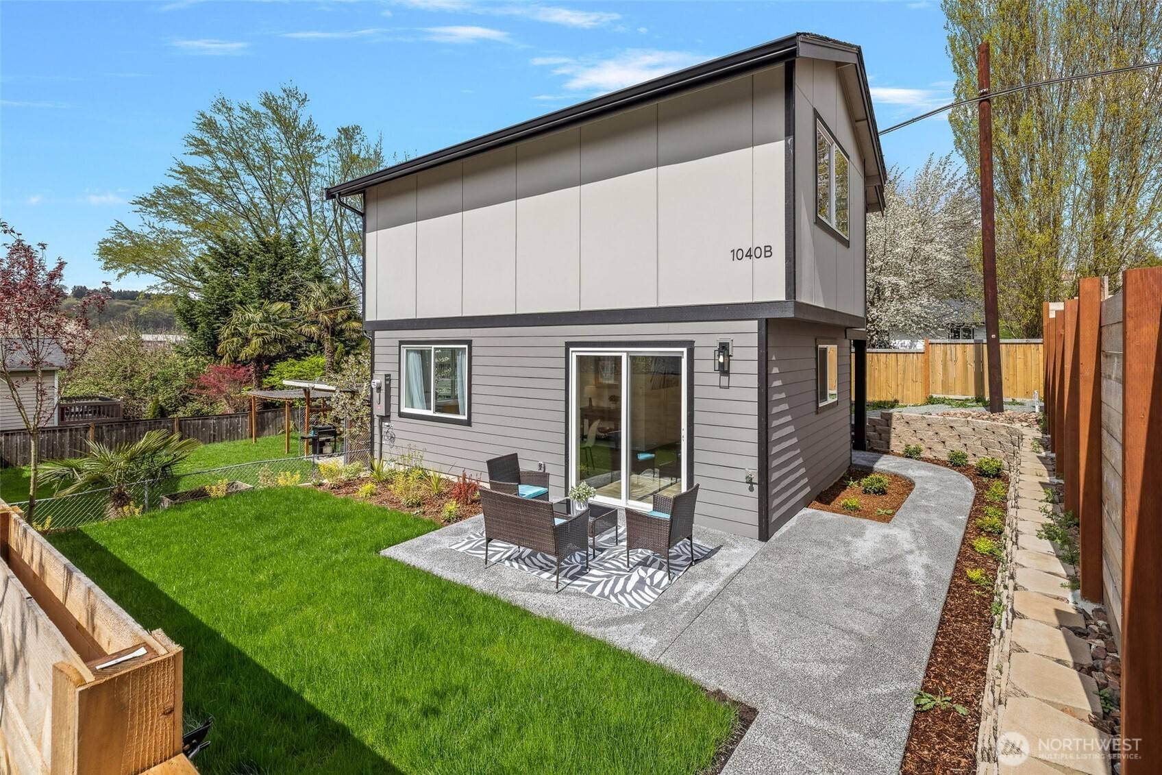 1040 S Director ST #B, Seattle, WA 98108