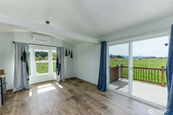 Sequim, WA 98382,229 Nisbet RD