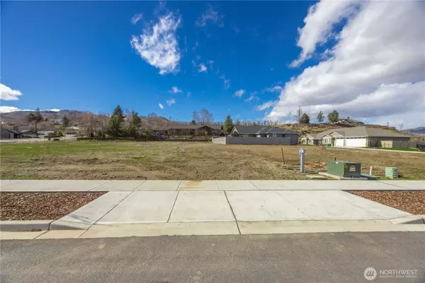 2136 N Western AVE, Wenatchee, WA 98801