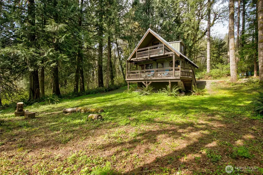 135 Homestead LN, Elma, WA 98541