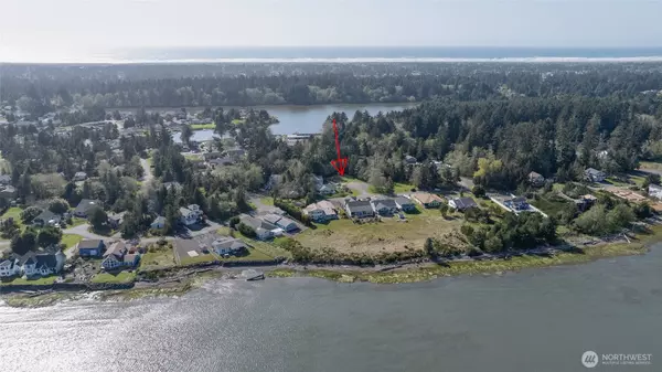 Ocean Shores, WA 98569,239 Mallus CT SE