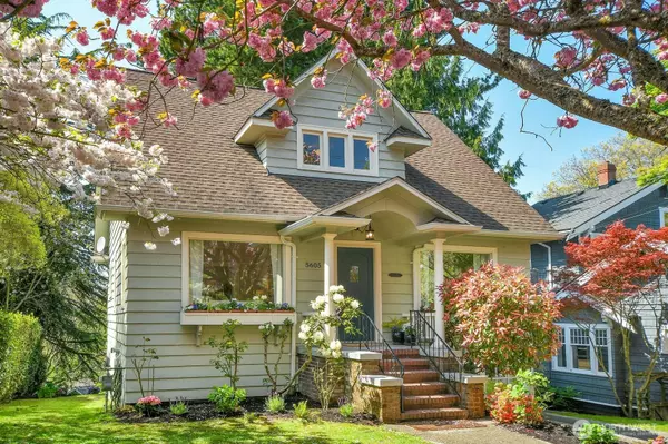 5605 Greenwood AVE N, Seattle, WA 98103