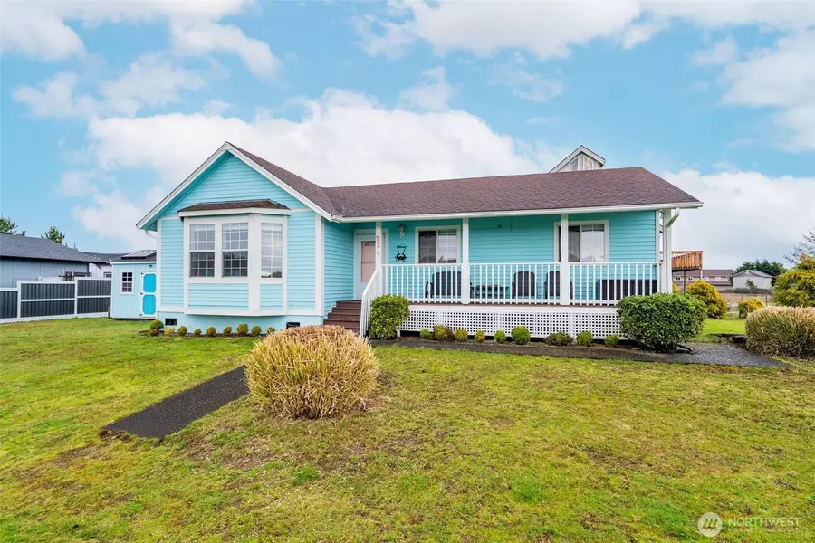 952 Wawona AVE SE, Ocean Shores, WA 98569