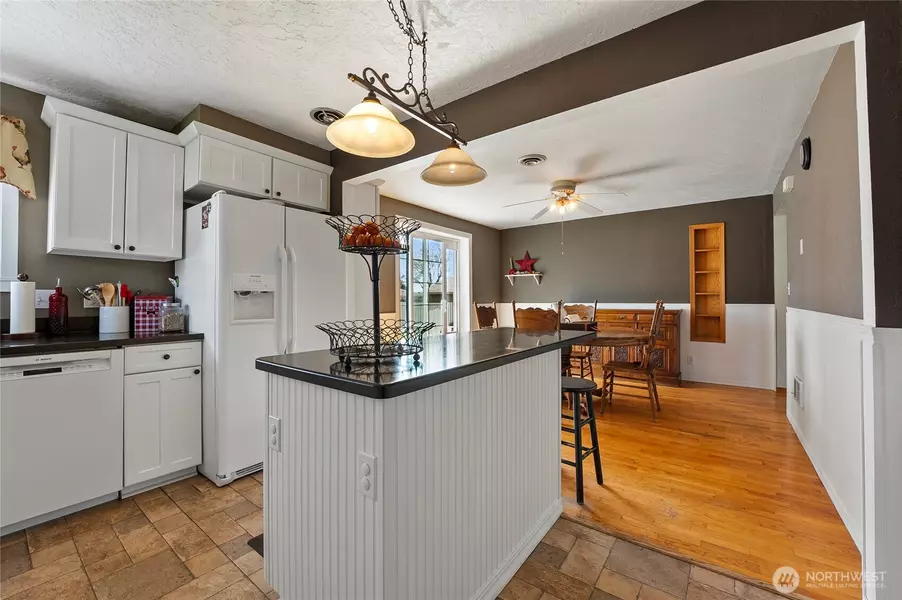 502 L Street SW, Quincy, WA 98848