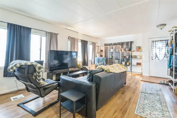 Auburn, WA 98002,210 37th AVE SE #2