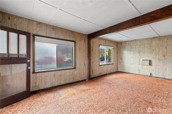 Wenatchee, WA 98801,415 Walker St