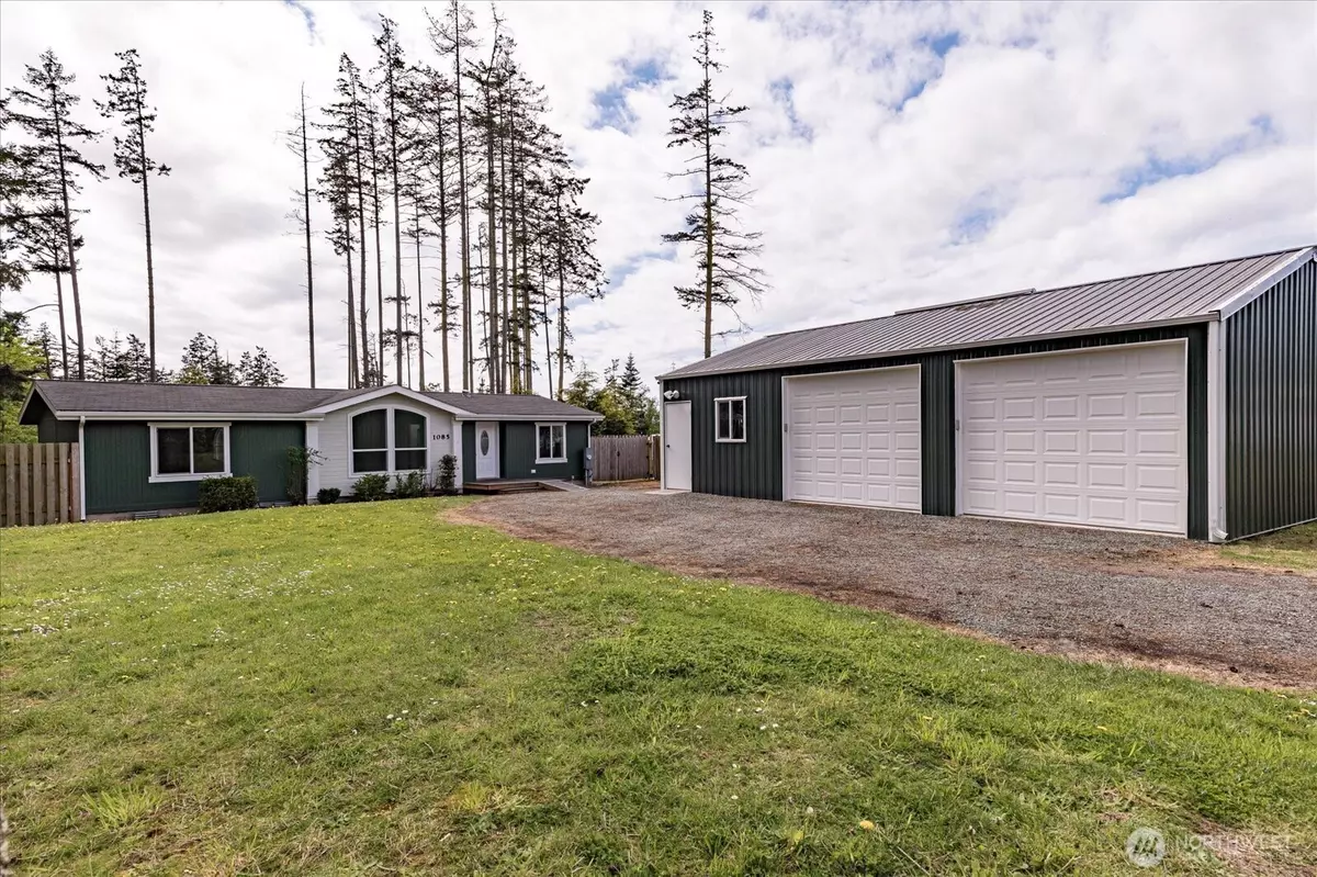 Oak Harbor, WA 98277,1085 N Paul AVE