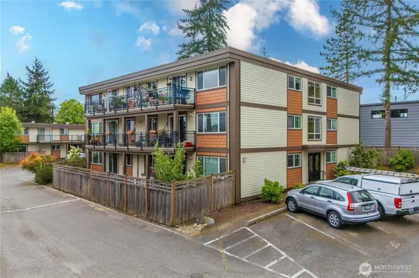 7503 212th ST SW #B102, Edmonds, WA 98026