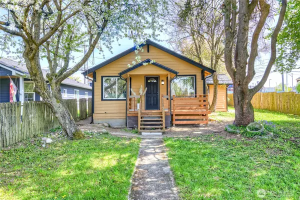 3733 S Cushman AVE, Tacoma, WA 98418