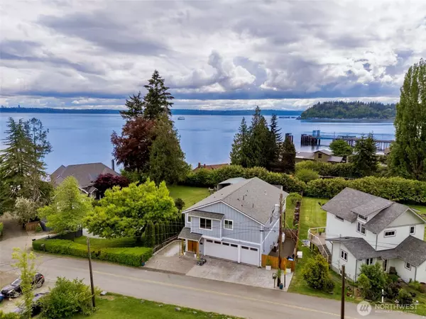 3871 SE Cherry ST, Port Orchard, WA 98366