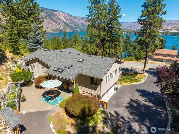 7379 Ridgeview DR, Chelan, WA 98816