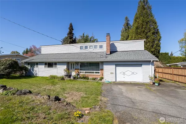 1053 Lynnwood AVE NE, Renton, WA 98056