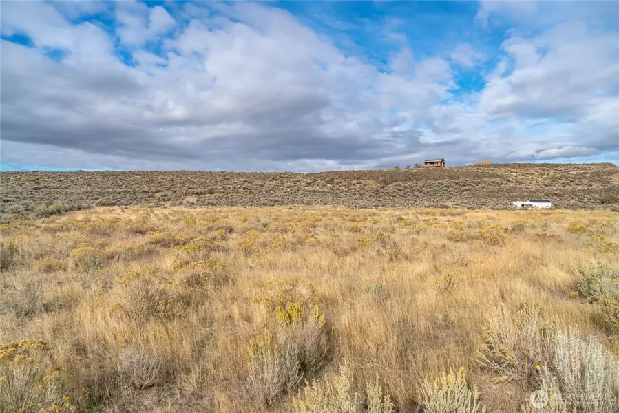 6 Trinity DR, Ephrata, WA 98823